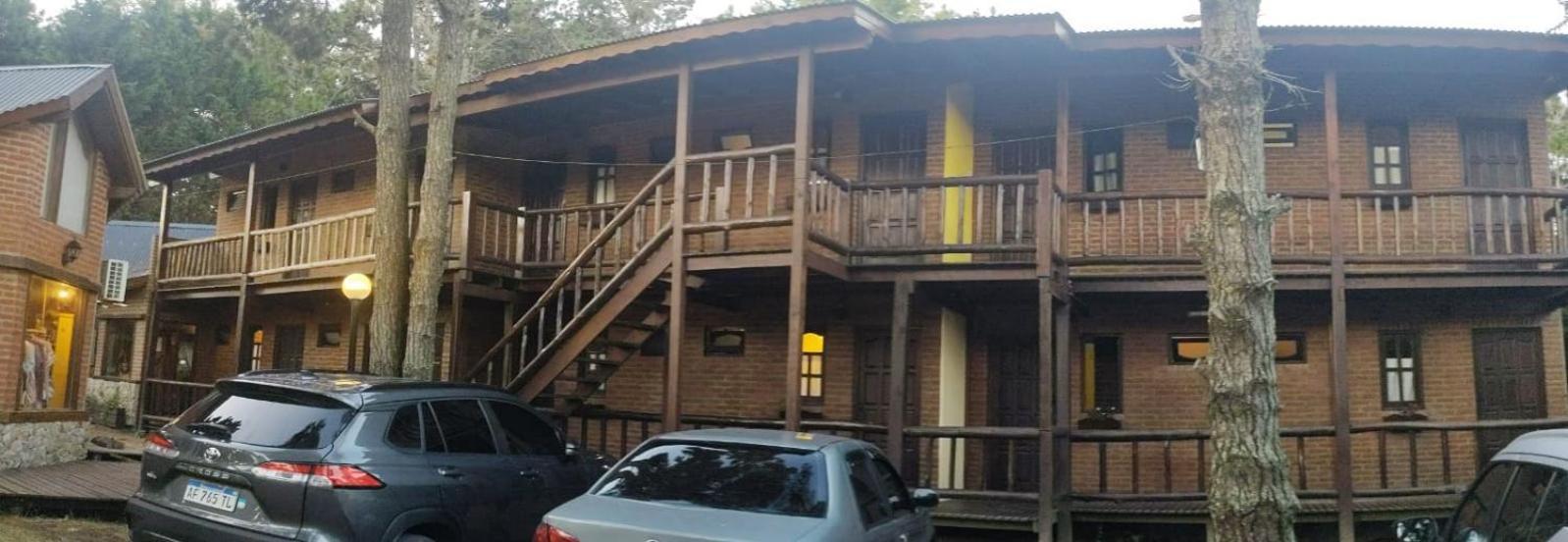 La Pinocha Inn *